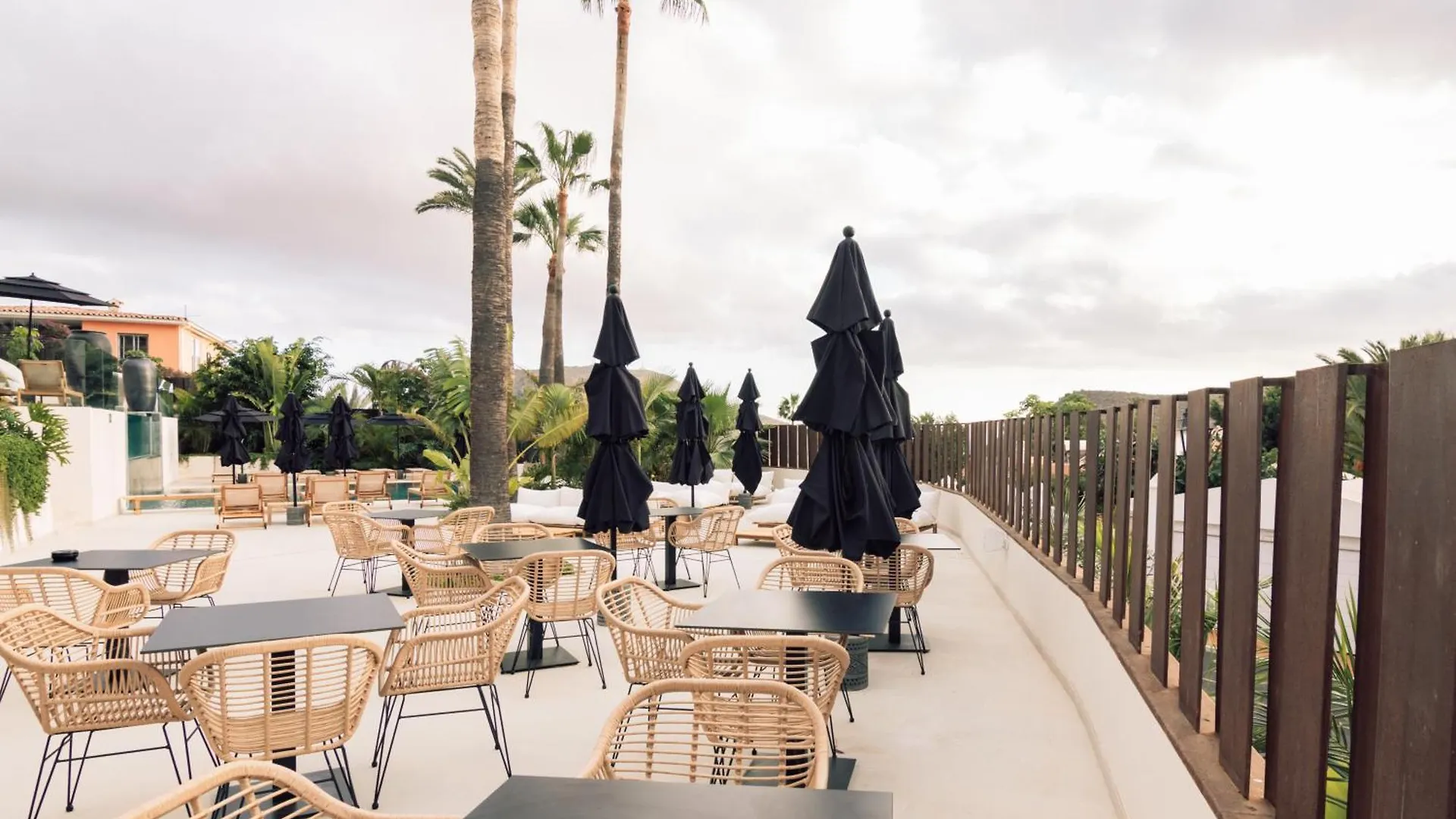 Hotel Estefania Boutique Suites Chayofa 4*,